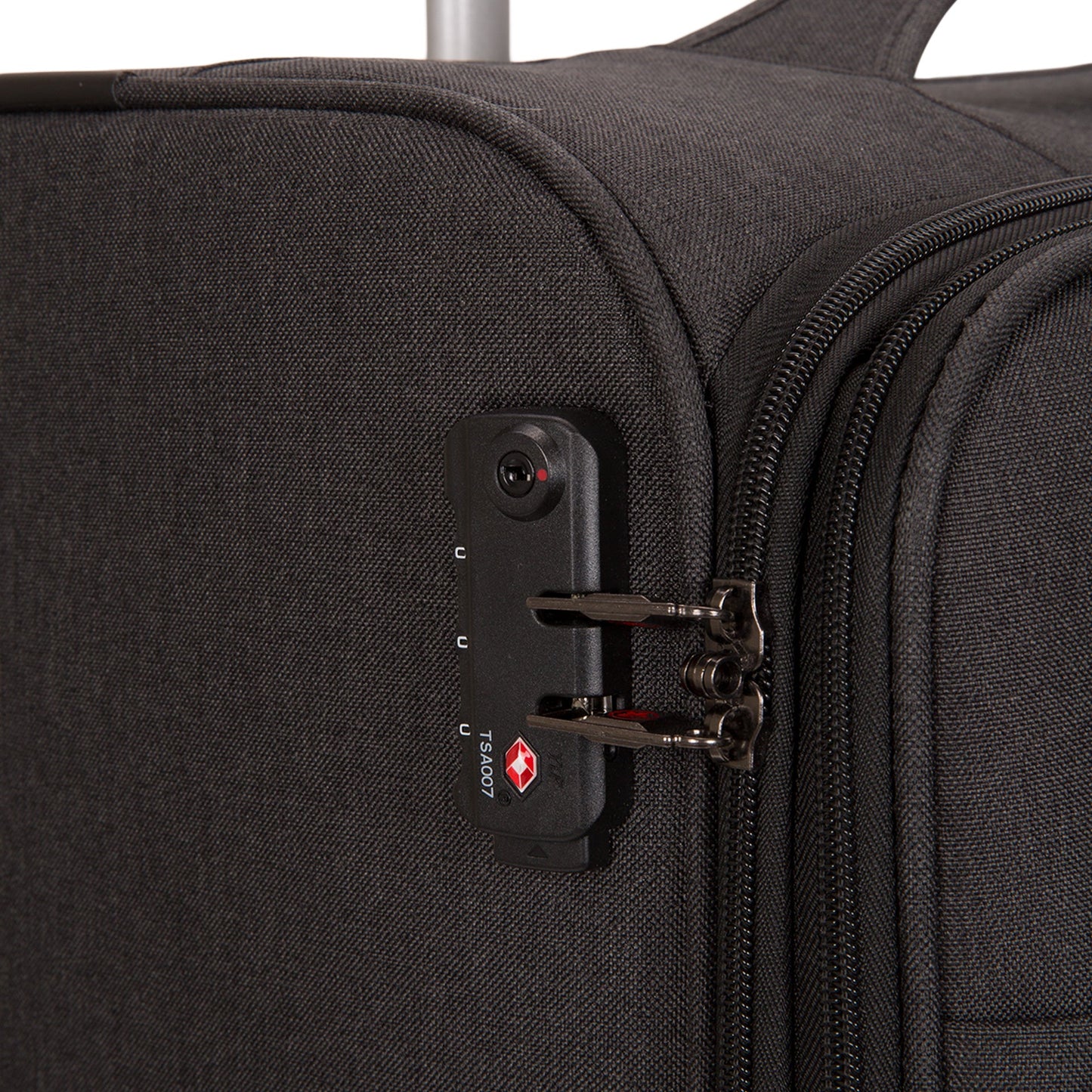 Fusion Softside 30.5" Luggage