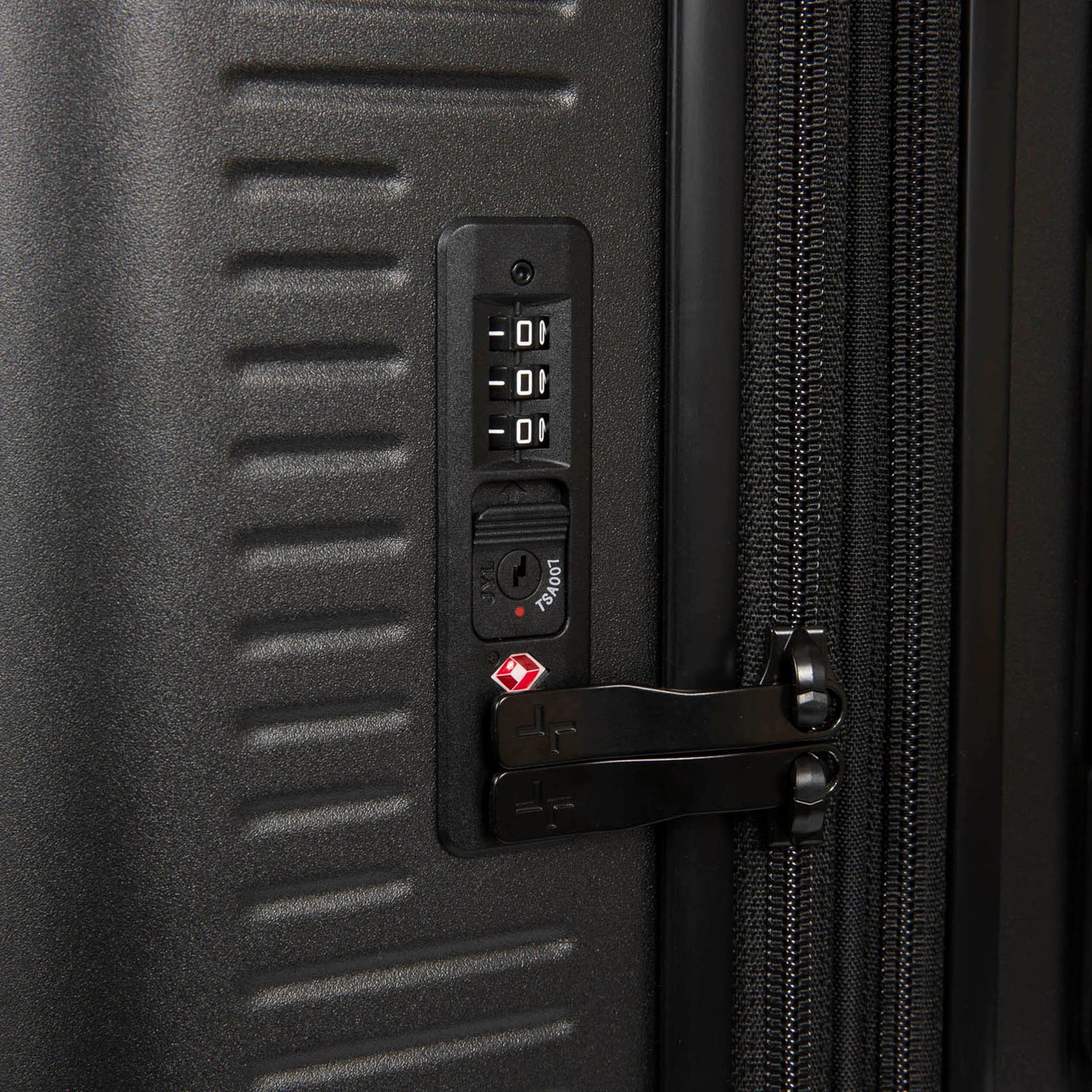 Westmount Hardside 26" Luggage