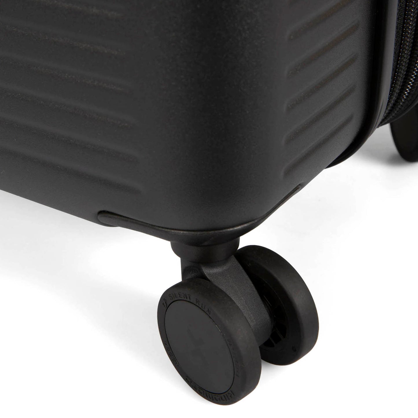 Westmount Hardside 26" Luggage