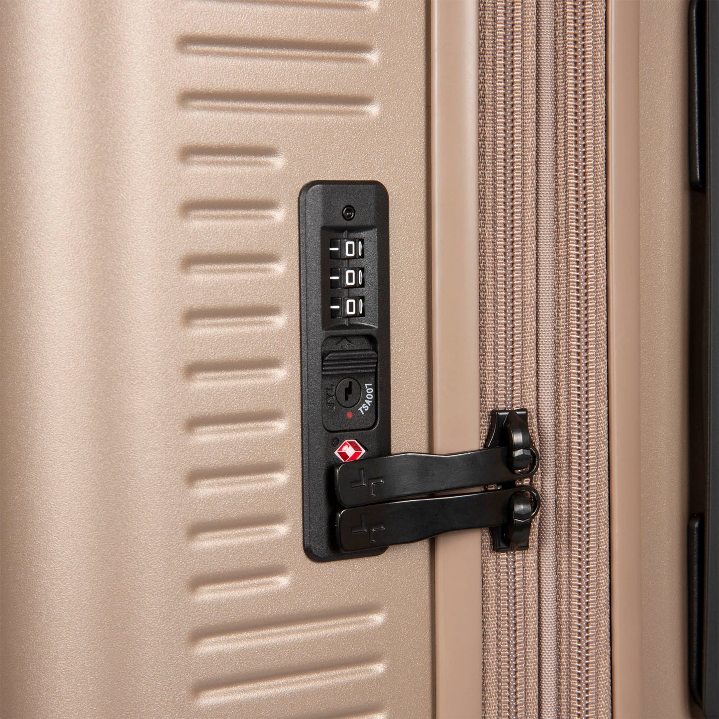 Westmount Hardside 26" Luggage