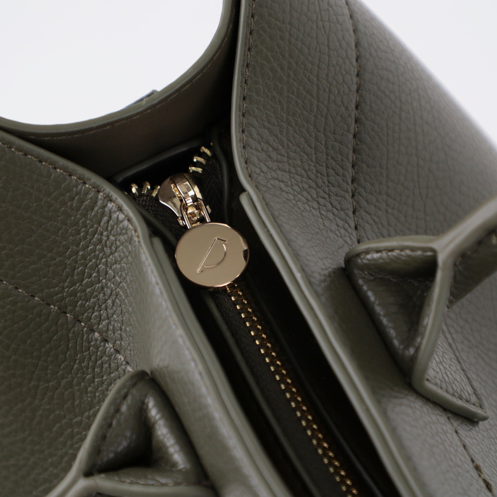 Riona Regina RFID Large Tote pebbled