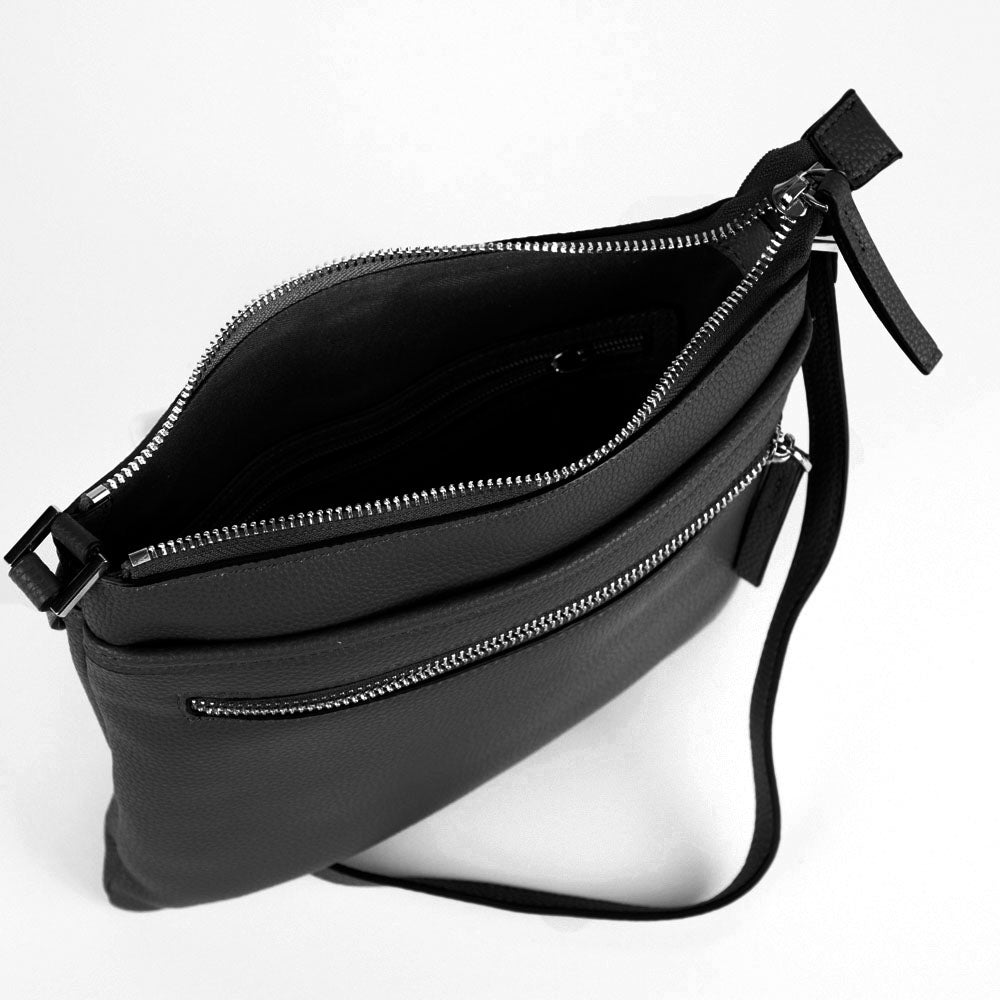 Tracker Premium Leather RFID N/S Crossbody