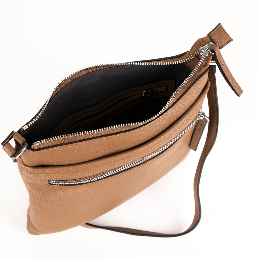 Tracker Premium Leather RFID N/S Crossbody