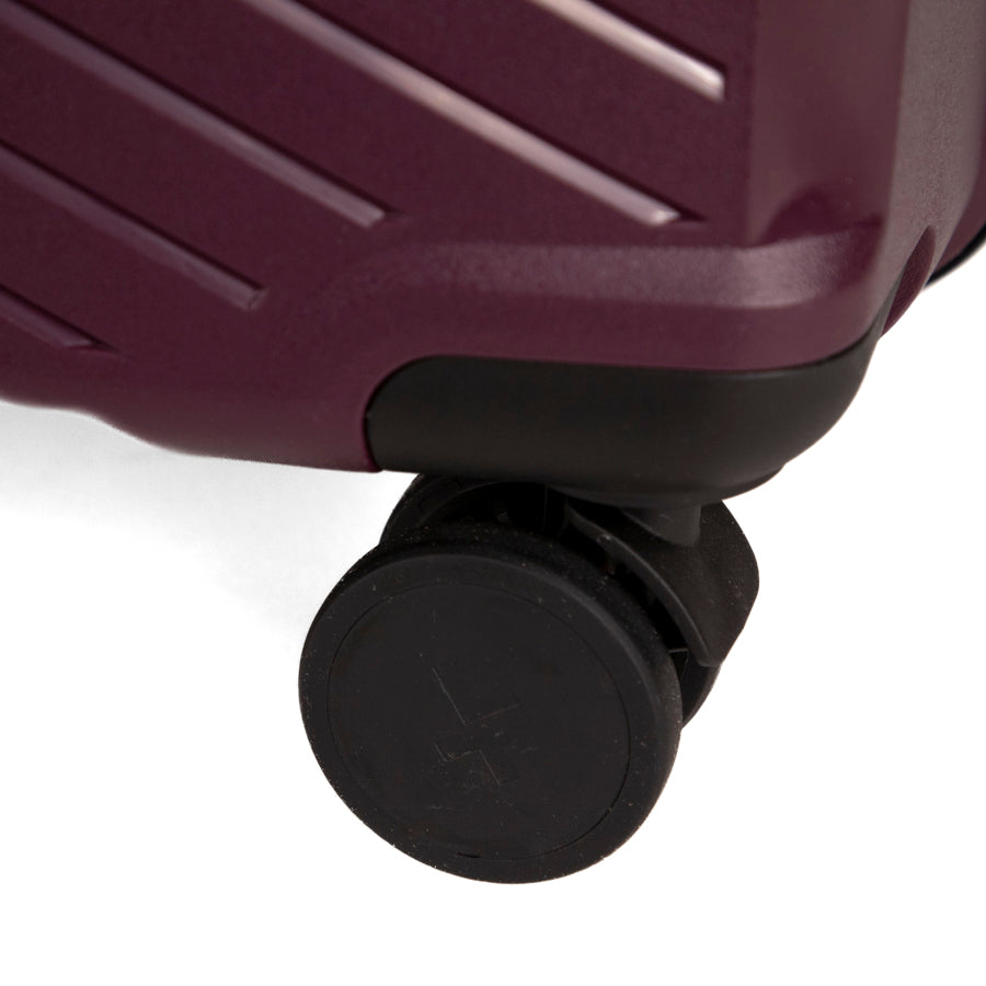 Tracker Dynamo DLX Carry-on